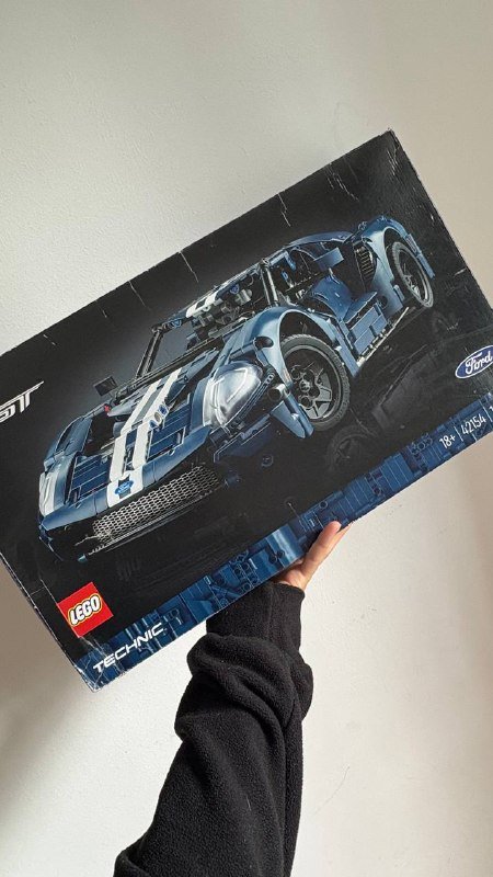 LEGO technic Ford GT набор 1466 деталей 2