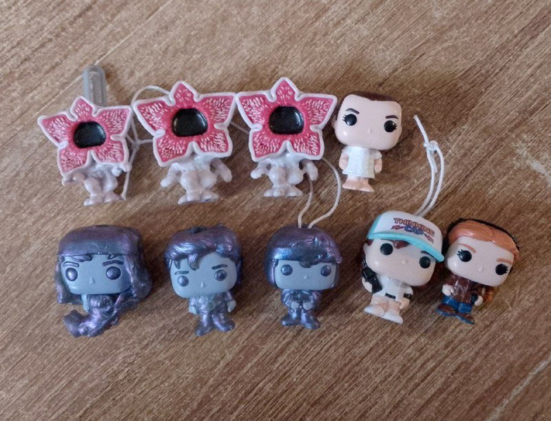 фигурки kinder joy stranger things