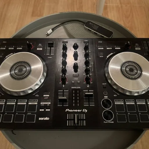 DJ контроллер Pioneer DDJ-SB3