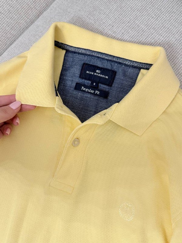 Сумка Mango, пуховик H&M, поло Blue Harbour, шапка H&M, джинсы Calvin Klein 6
