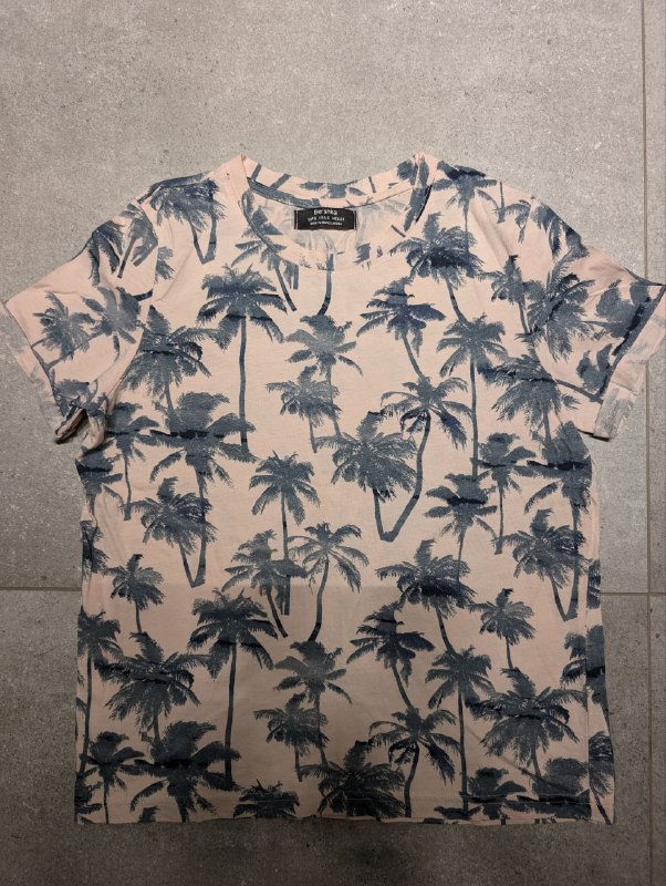 Куртка кожаная теплая, Кофта свитшот, Кроссовки fila, Бассаножки пляжные, Юбка трикотажная, Сандалии мужские, Футболка, Брюки карго, Брюки мужские Zara 7