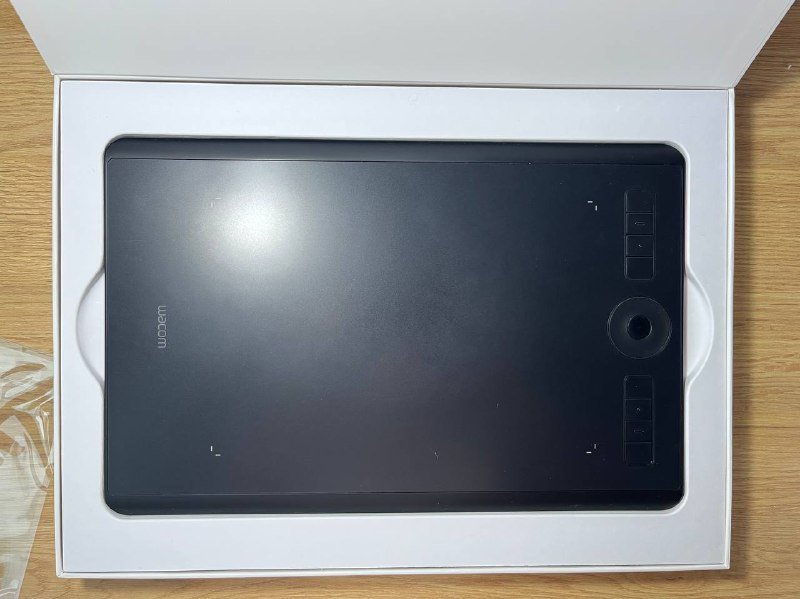 Графический планшет Wacom Intuos Pro Medium Paper Edition