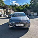 Hyundai Elantra 2019 1