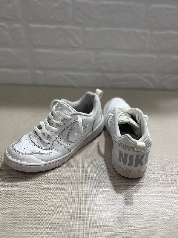 кроссовки черные, белые 6