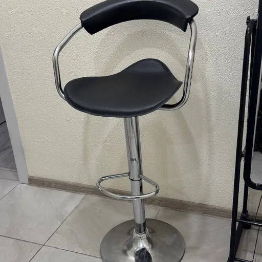 Барный стул