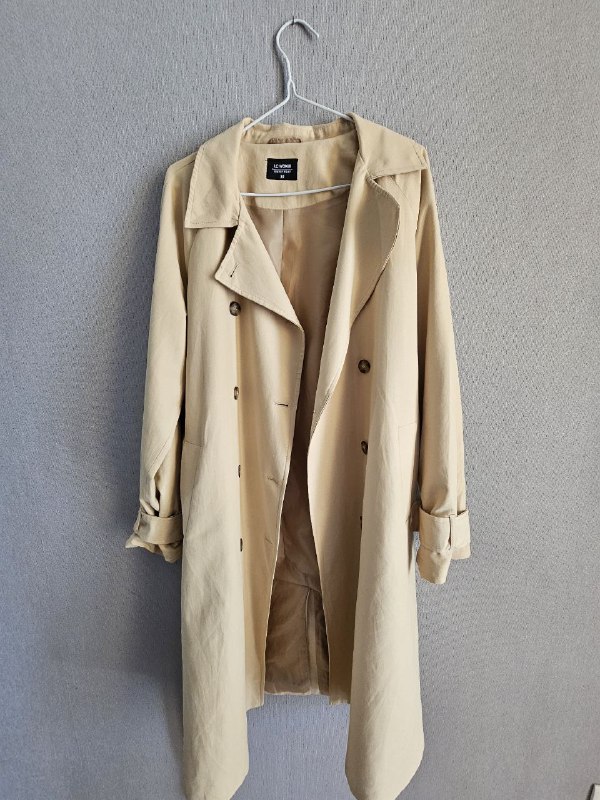 Various clothing items 9