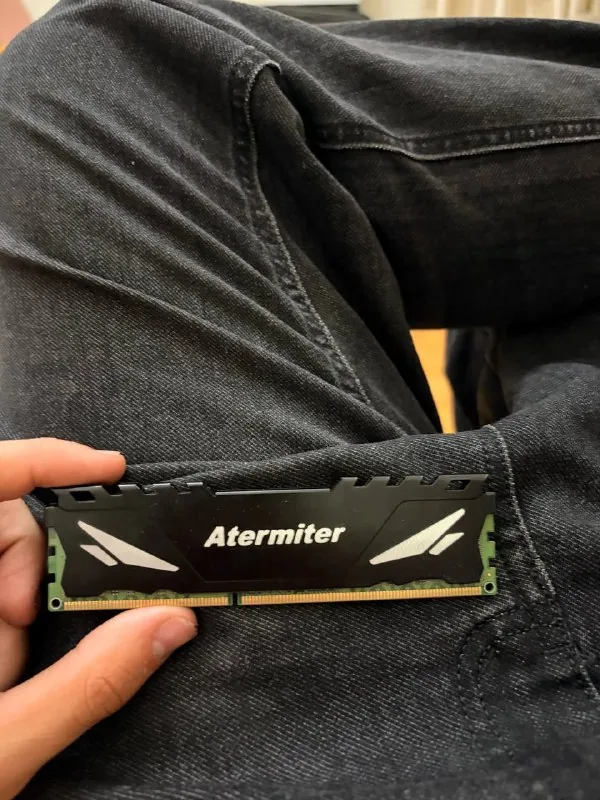 Оперативная память 4 ГБ DDR3 1
