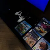 Игровая консоль PS4 1 TB с комплектом 2