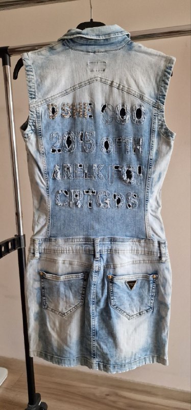 Платье-футболка Adidas, Джинсовое платье D'she Jeans, Платье Desigual, Костюм майка и юбка, Куртка Ralph Lauren, Платье-сарафан ZARA, Спортивное платье Tommy Hilfiger, Рубашка Zara, Платье Tommy Hilfiger 3