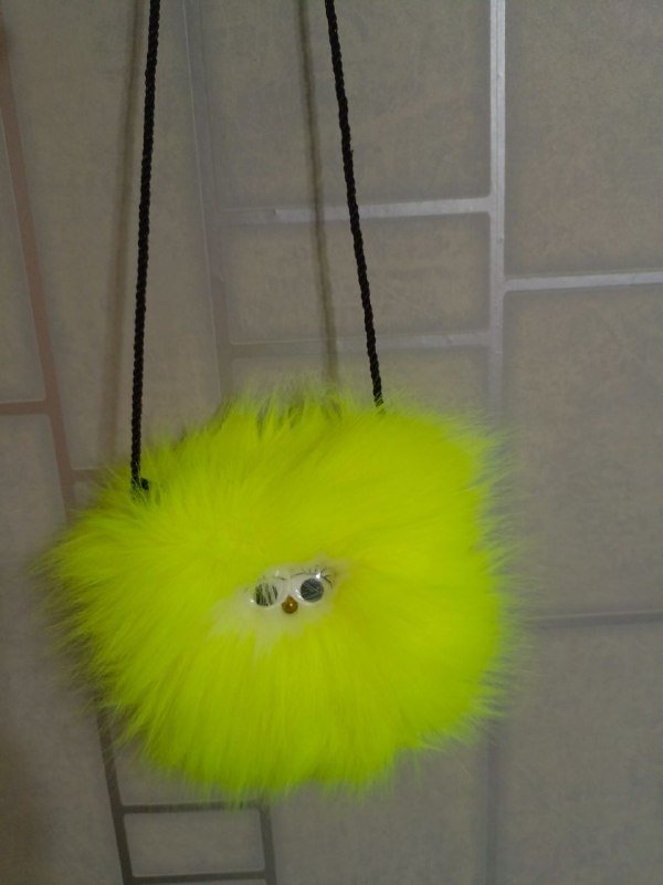 Детская сумочка из натурального меха