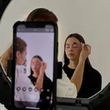 Обучение ламинированию и наращиванию ресниц 1