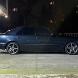 Mercedes Benz W210 E320 8