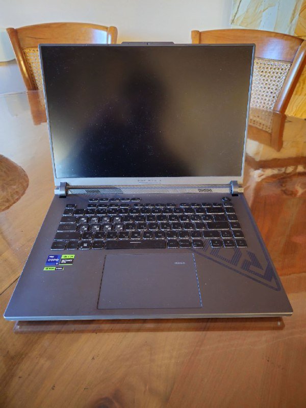 Игровой ноутбук Intel Core i9, RTX 4080, 32ГБ RAM, 1ТБ SSD