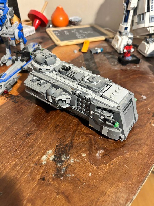 Коллекционный лего с постройками и минифигурками 5