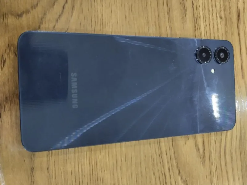 Samsung A06 1