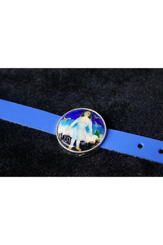 Натуральные кожаные браслеты с серебряными кулонами 3