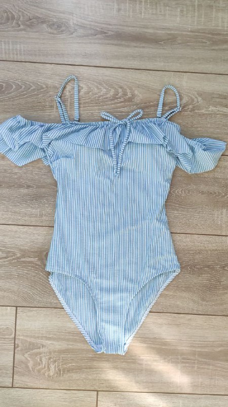 Купальник слитный EUR 38, купальник раздельный EUR 38