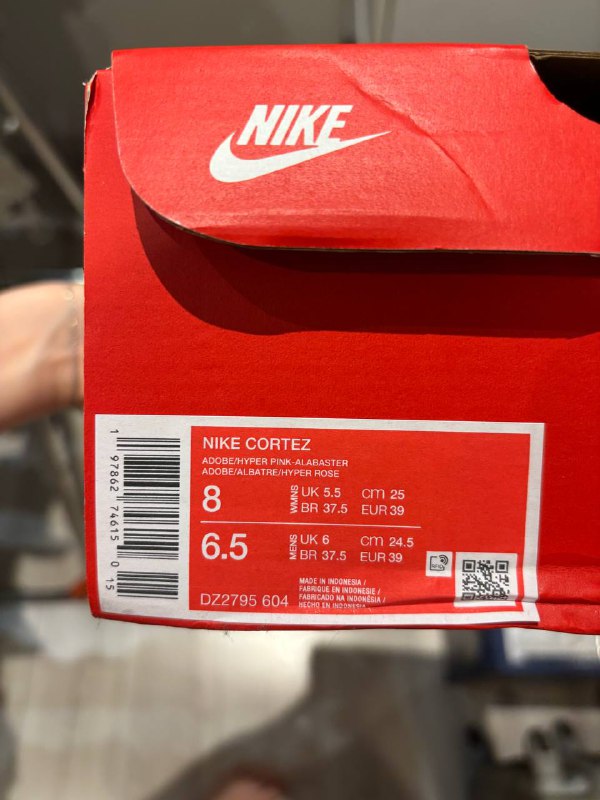 Кроссовки Nike Cortez женские размер 39 2