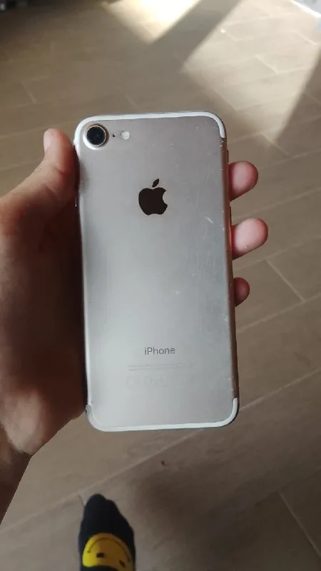 iPhone 7 32GB 1