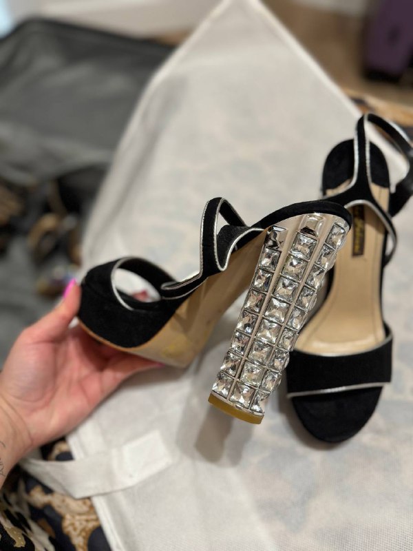 Женские туфли 38-39 в идеальном состоянии 2