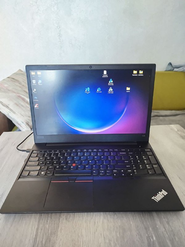 Ноутбук Lenovo ThinkPad E590 i5 8265U 8GB 1TB Win11Pro