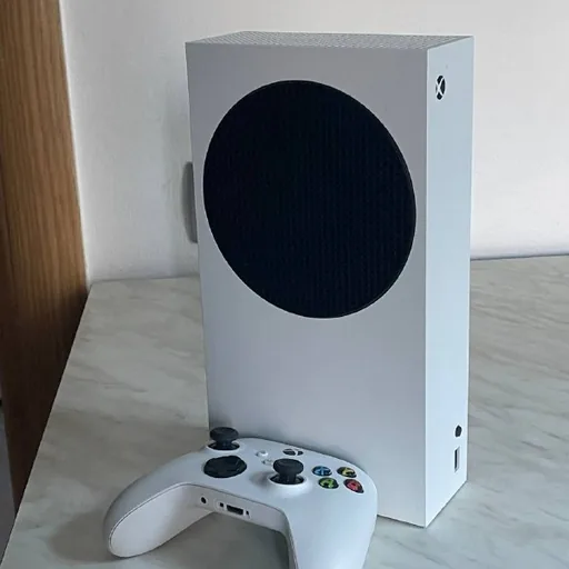 XBox Series S 512Гб, беспроводной геймпад, HDMI кабель