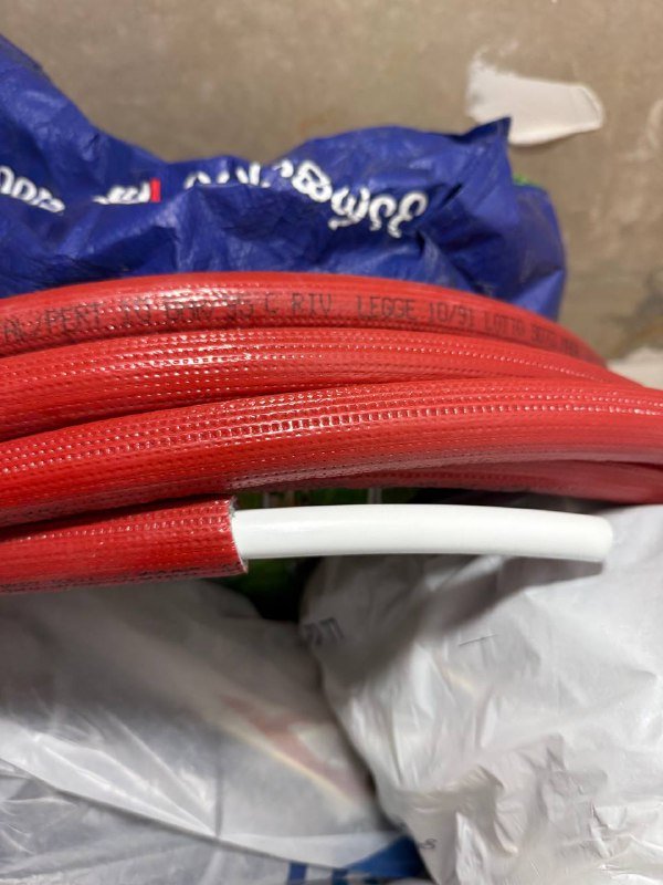 Профили UD и CD, трасса кондиционера, металлопластиковая труба 2