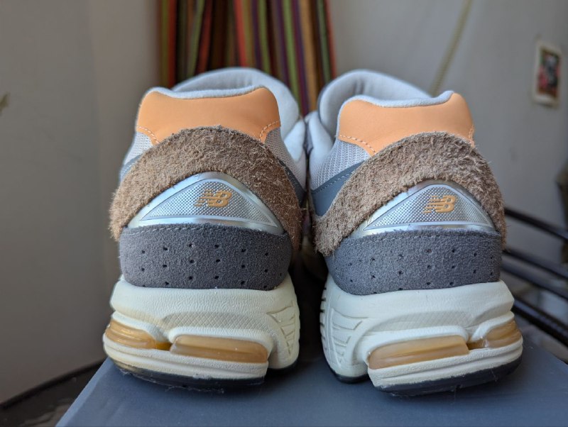 Кроссовки New Balance 2002, размер 43 EU 4