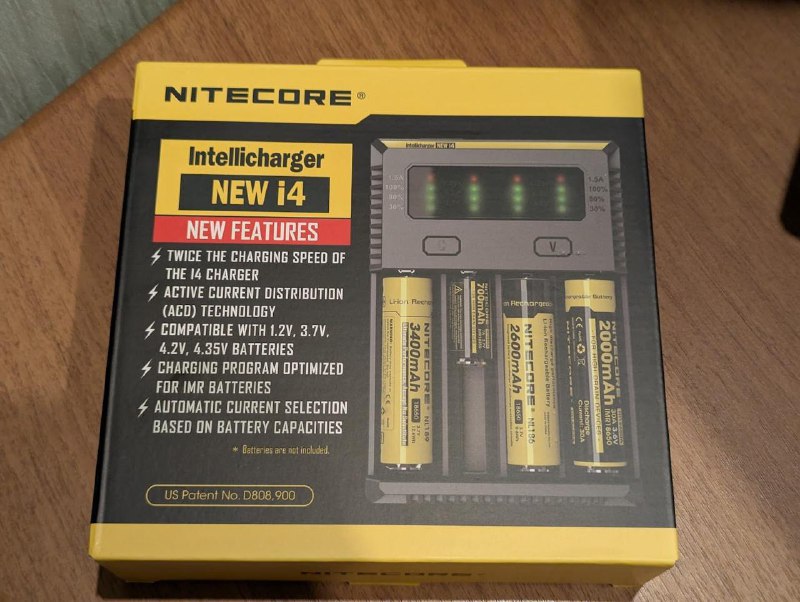 Зарядник Nitecore New i4
