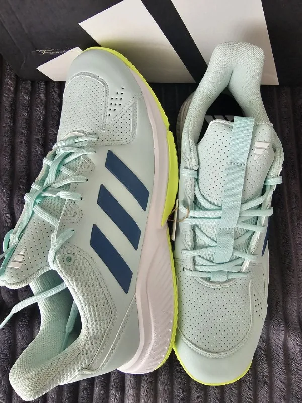 ახალი Adidas-ის კედები 1