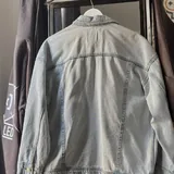 Джинсовка Stradivarius, брюки вельветовые Mango 2
