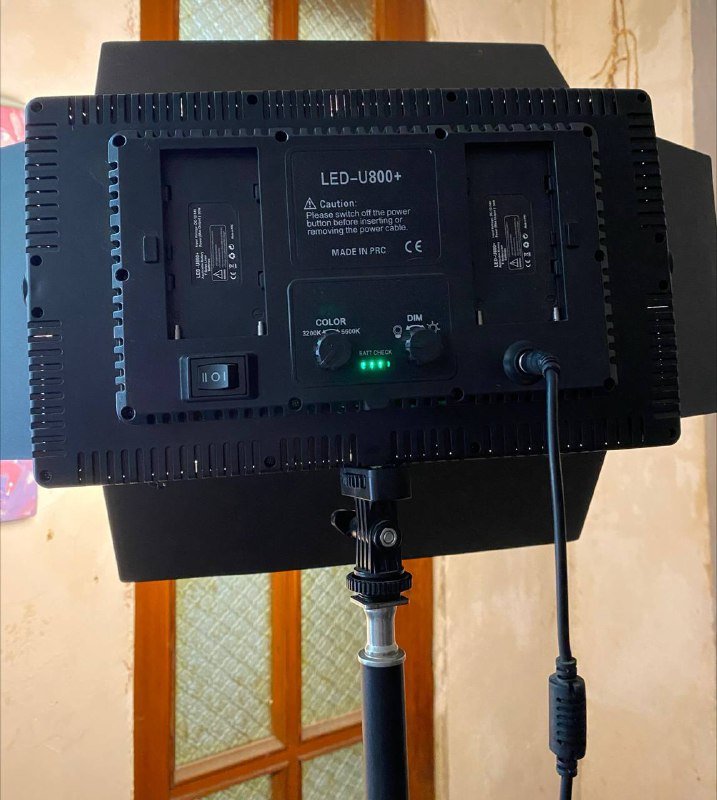 Комплект света для съемок видео со штативом и зарядным устройством 2