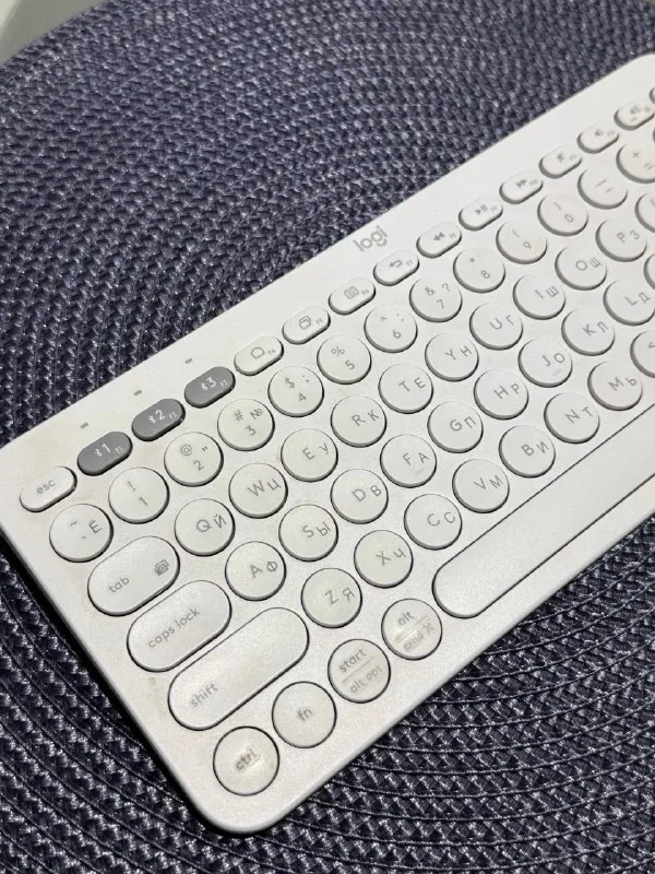Беспроводная клавиатура Logitech k380 1