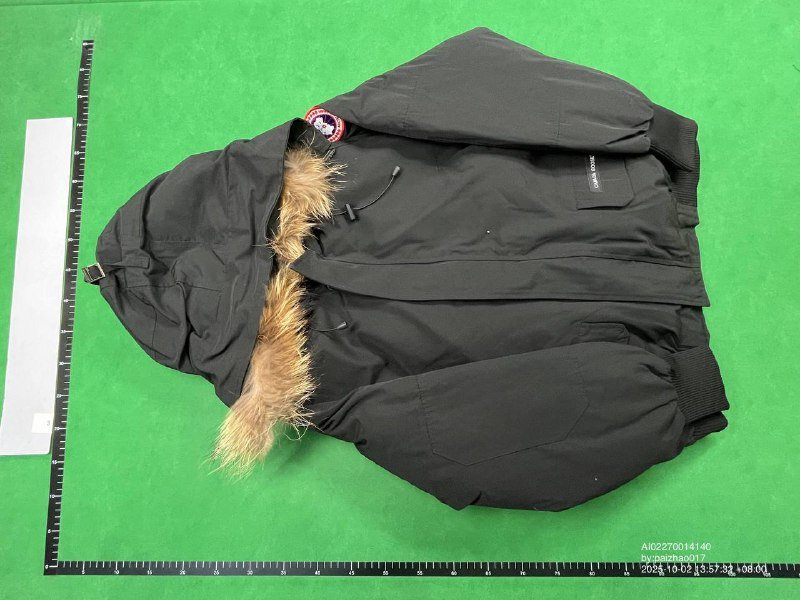 Canada Goose черная куртка с мехом на капюшоне