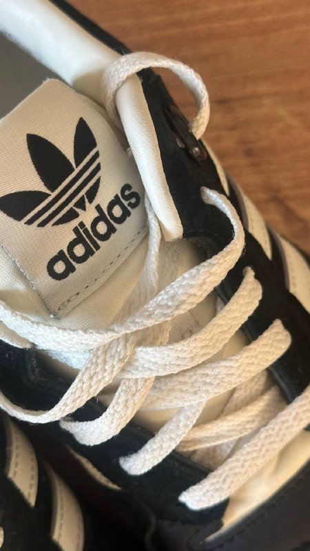 Кроссовки Adidas женские размер 37-37,5 5