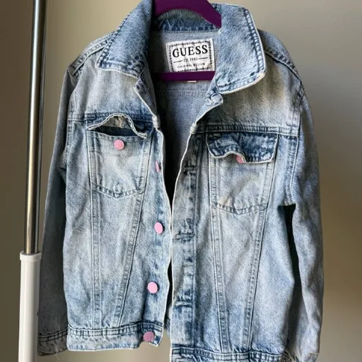 Детские куртки Guess, Tiny Cottons, Uniqlo