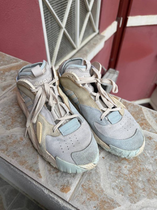 Кроссовки adidas размер 40/41