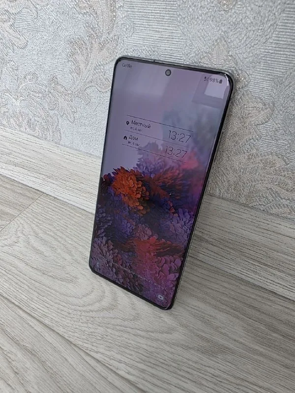 Samsung Galaxy S20+ 1