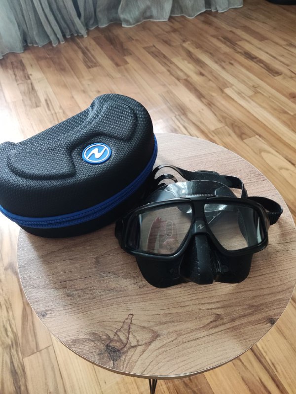 Маска для плавания Aqua Lung Sphera X, black 1