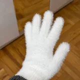 Зимние ботинки, пушистая шапка и перчатки 4