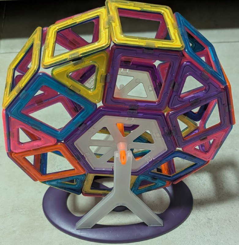 Магнитный конструктор 112 деталей в контейнере