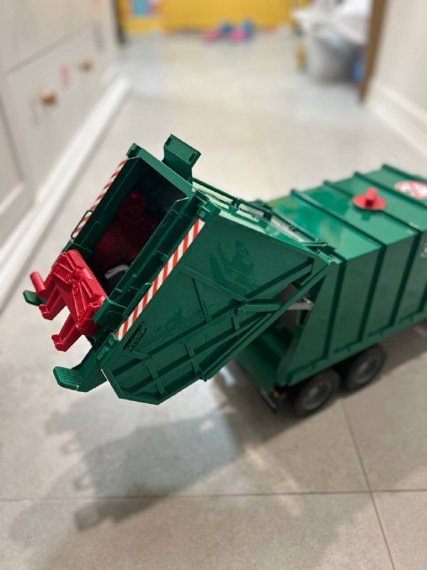 Bruder Toys Мусоровоз Mack Granite 1:16 4