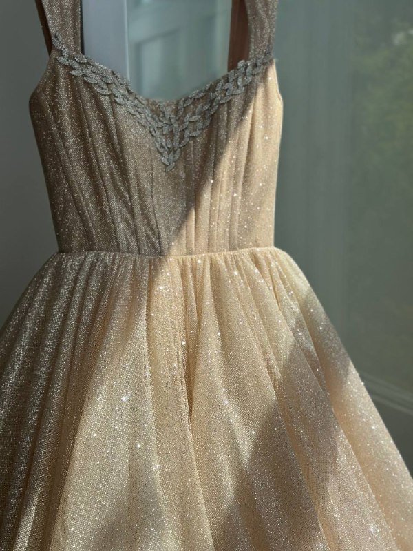 Платье, каблуки размер 39