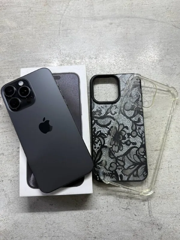 iPhone 15 Pro Max 1