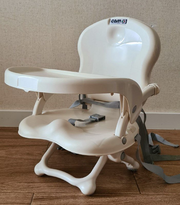 Стульчик-бустер для кормления CAM 5