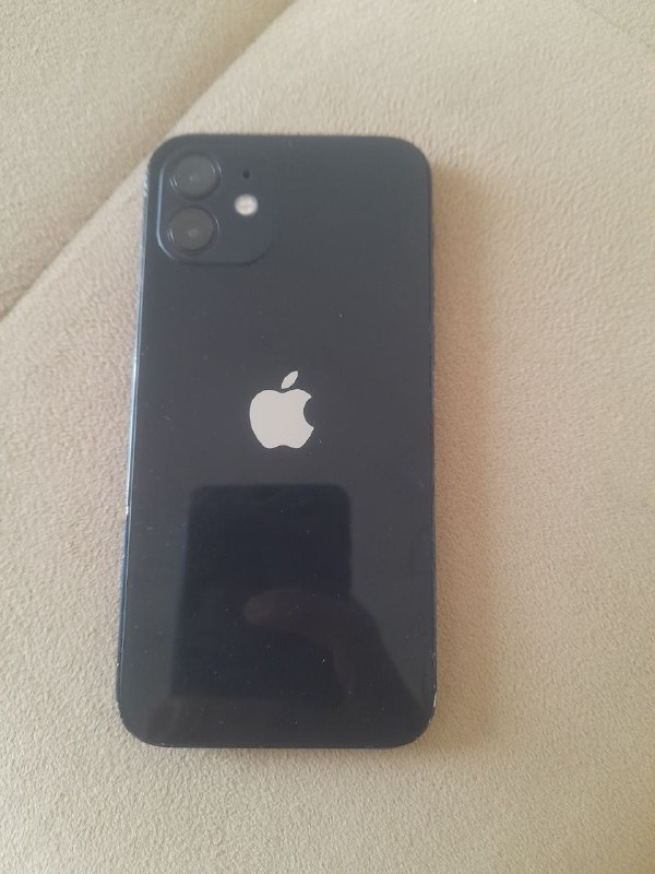 iPhone 12 64 GB чёрный