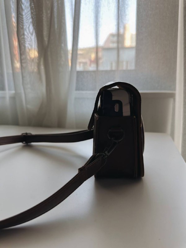 Instax Mini 70 фотоаппарат с тремя наборами картриджей и чехлом 5