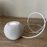 HomePod mini, Keychron K6, Logitech MX Ergo Plus 1
