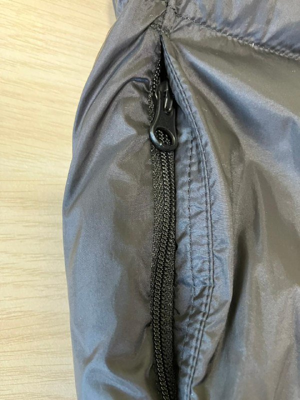 Пуховый жилет Uniqlo микропуховик 8