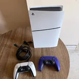 PlayStation 5 с двумя оригинальными геймпадами 4